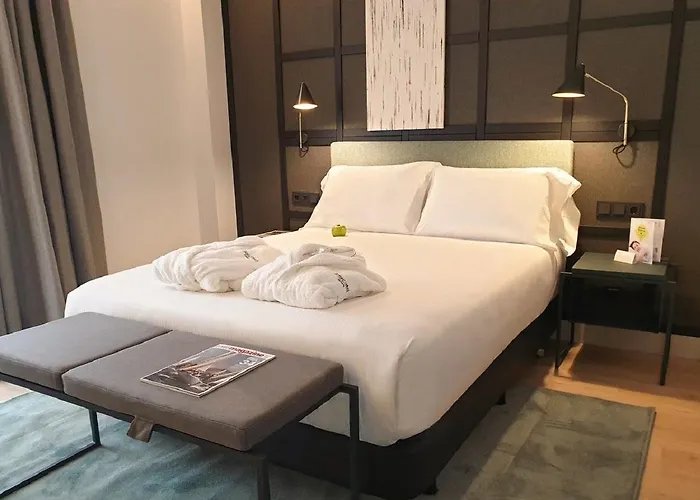 מלון Sercotel Ayala בילבאו