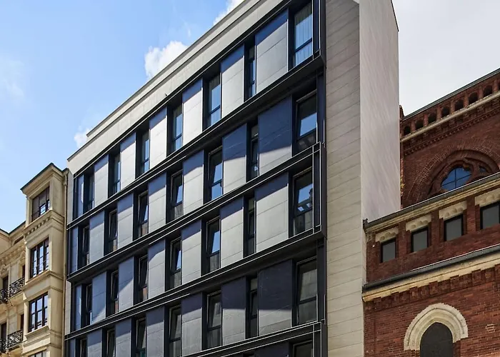 酒店 Sercotel Ayala 4*